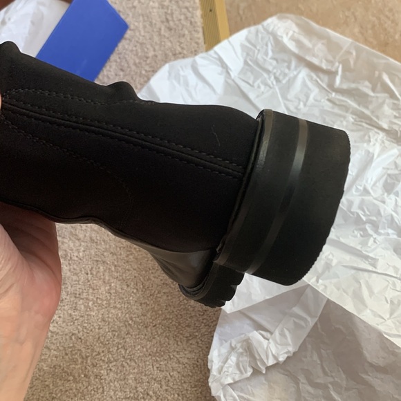 Stuart Weitzman 5500 lift boots - Picture 16 of 17